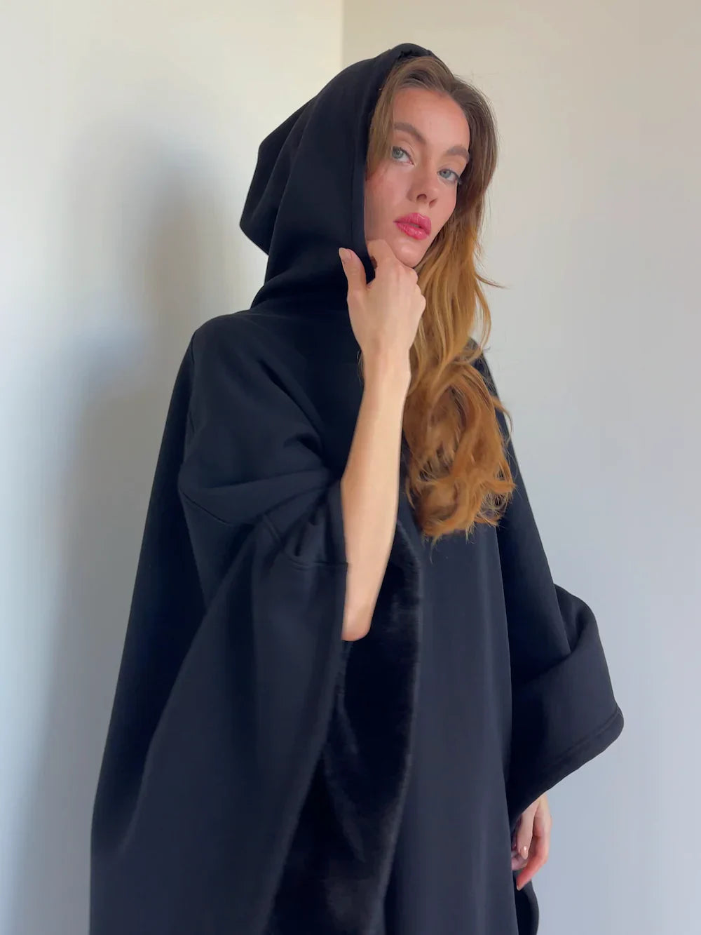 Emma™ Hoodie Blanket – Your Haven of Comfort